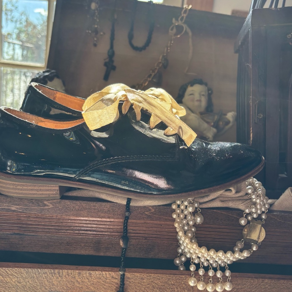 Upcycled black genuine leather black patent tie up brogues oxfords lace up REBEL - Picture 8 of 14